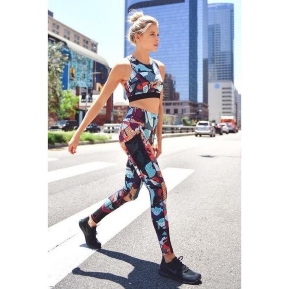 Highwaist Kaleidoscope Camo Full Leggings! - Picture 2 of 5